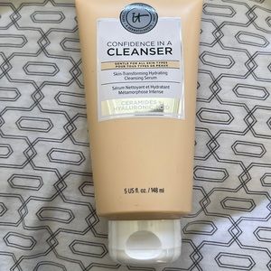 IT cosmetics face cleanser